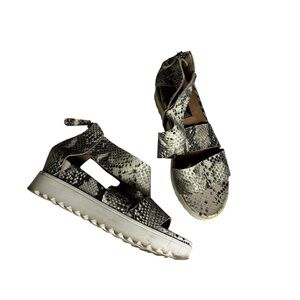 Steven Steve Madden Leanna natural comfort leader snake skin sandals